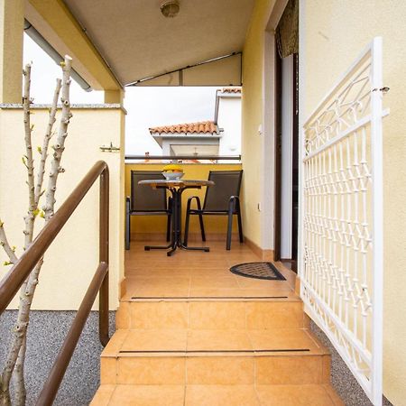 Apartman Luka Fažana Zewnętrze zdjęcie