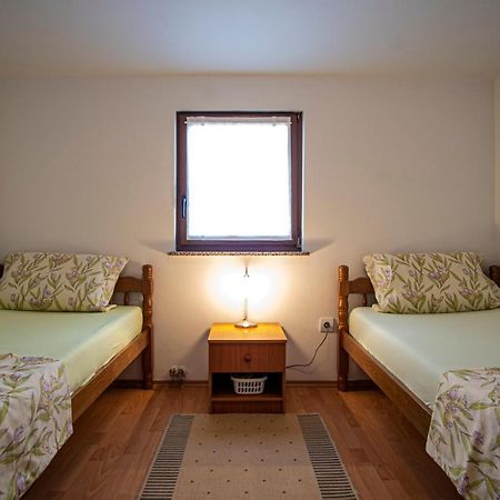 Apartman Luka Fažana Zewnętrze zdjęcie