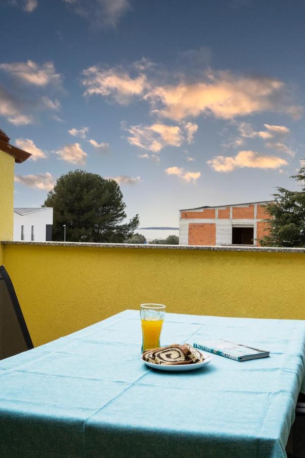 Apartman Luka Fažana Zewnętrze zdjęcie