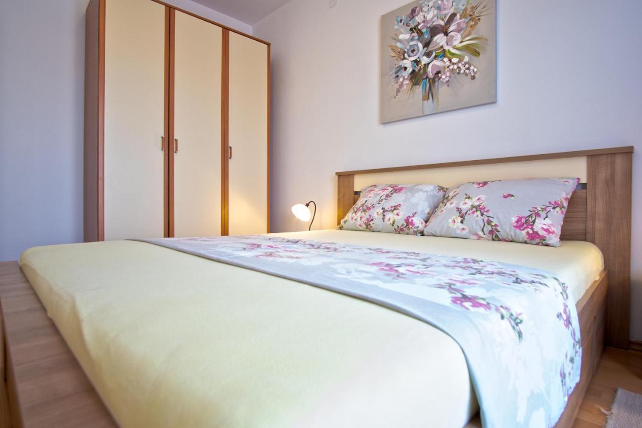 Apartman Luka Fažana Zewnętrze zdjęcie