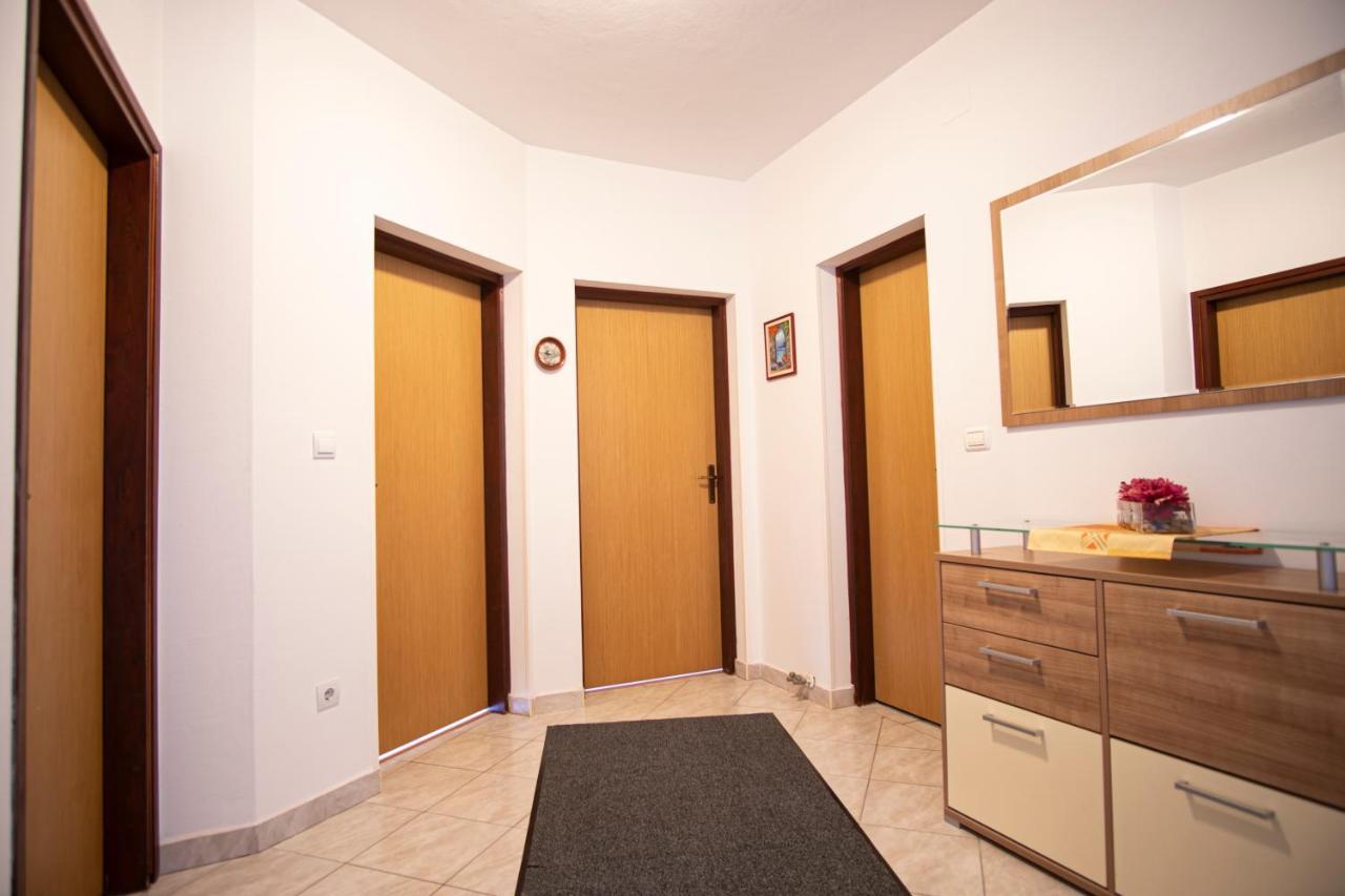 Apartman Luka Fažana Zewnętrze zdjęcie
